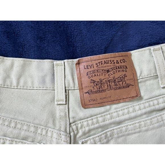Vintage Levi's 950 Beige Relaxed Fit Mom Button‎ Fly Shorts Junior Sz 5 USA - Picture 6 of 6